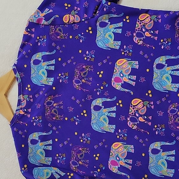 ✨️⭐️ HOST PICK✨️⭐️SCRUB TOP - Picture 8 of 9